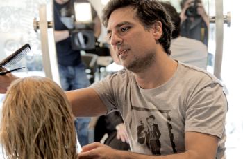 Berliner Top-Friseur engagiert sich für sozial benachteiligte Kinder